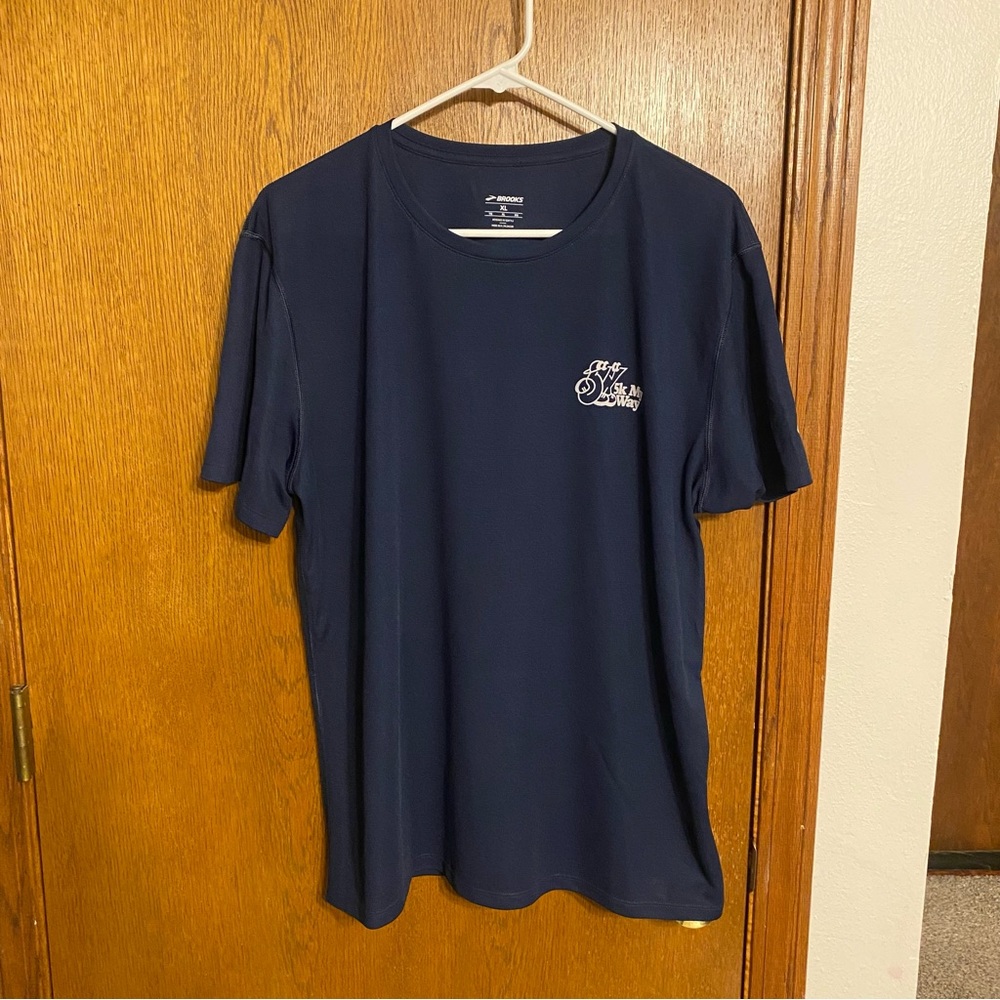Men’s XL Brooks Podium Short Sleeve Shirt - New Without Tags